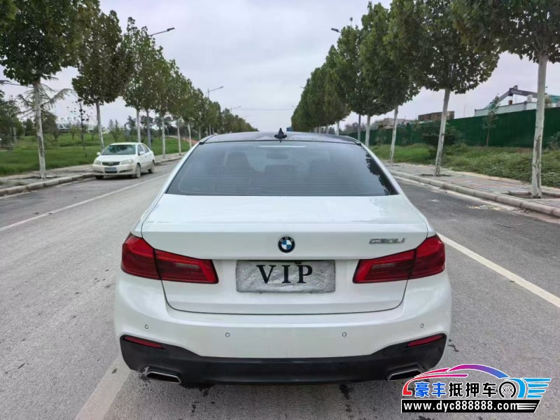 20年宝马5系轿车抵押车出售