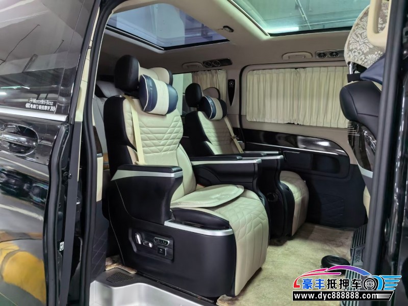 18年奔驰V轿车抵押车出售