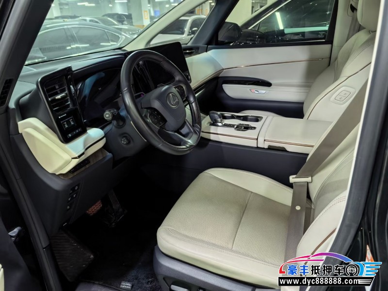 24年雷克萨斯lm轿车抵押车出售
