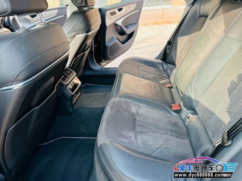 24年奥迪A7轿车抵押车出售