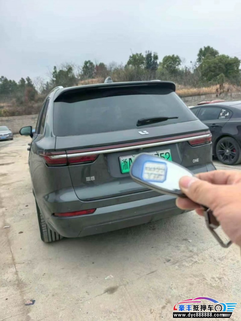 23年理想ONE轿车抵押车出售