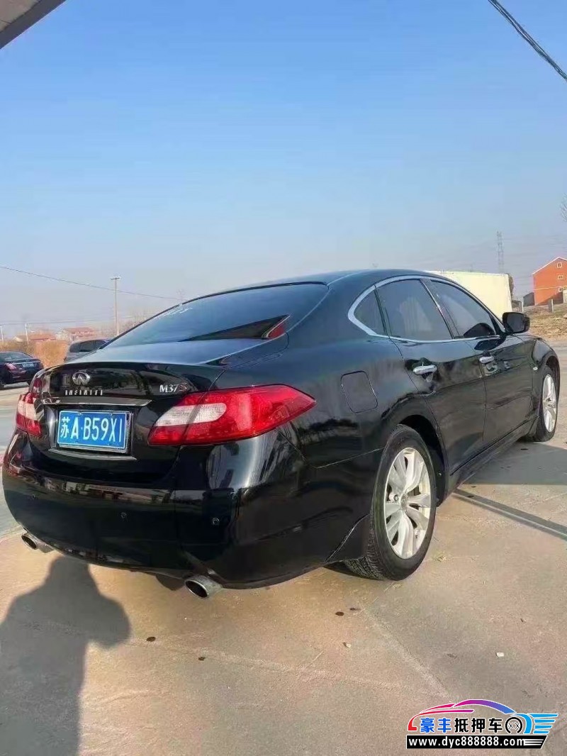 12年英菲尼迪M37轿车抵押车出售
