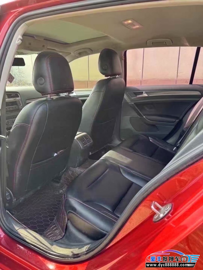 16年大众高尔夫轿车抵押车出售