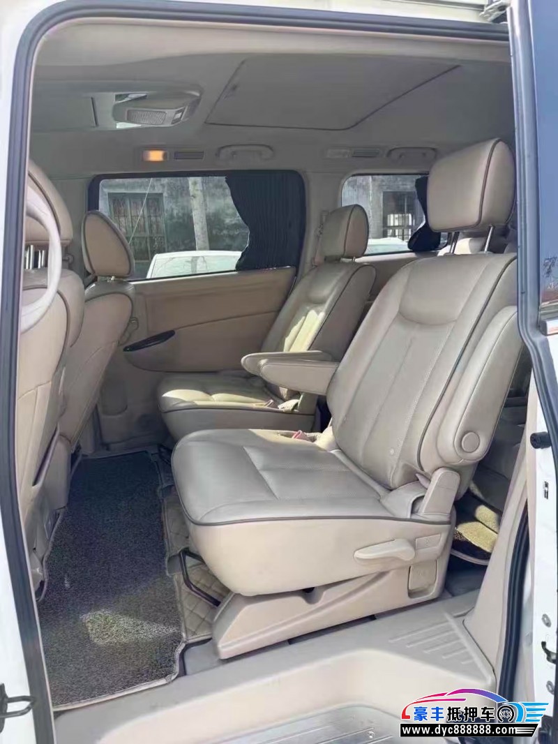 15年日产贵士轿车抵押车出售