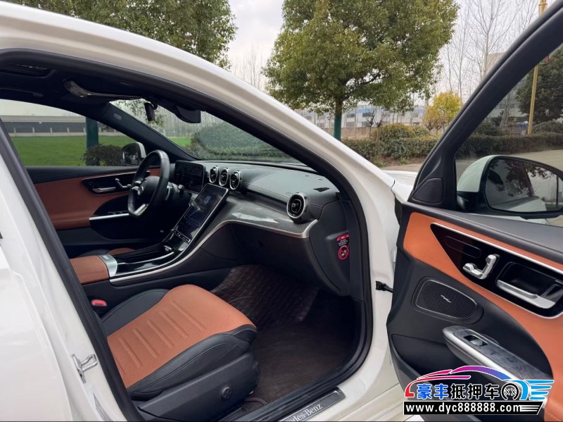 23年奔驰C轿车抵押车出售