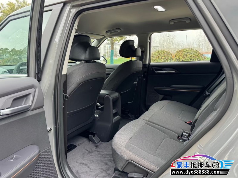 26年起亚EV5轿车抵押车出售