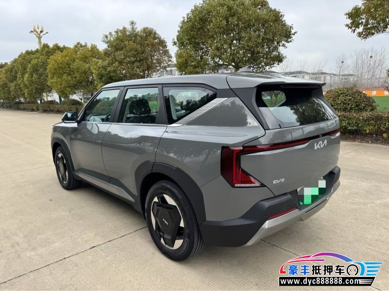 26年起亚EV5轿车抵押车出售