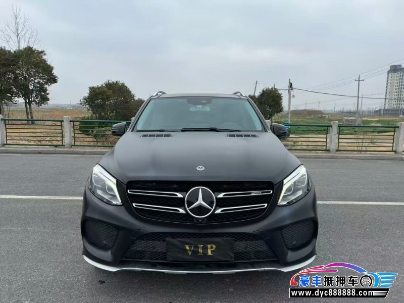 18年奔驰GLE AMG轿车抵押车出售