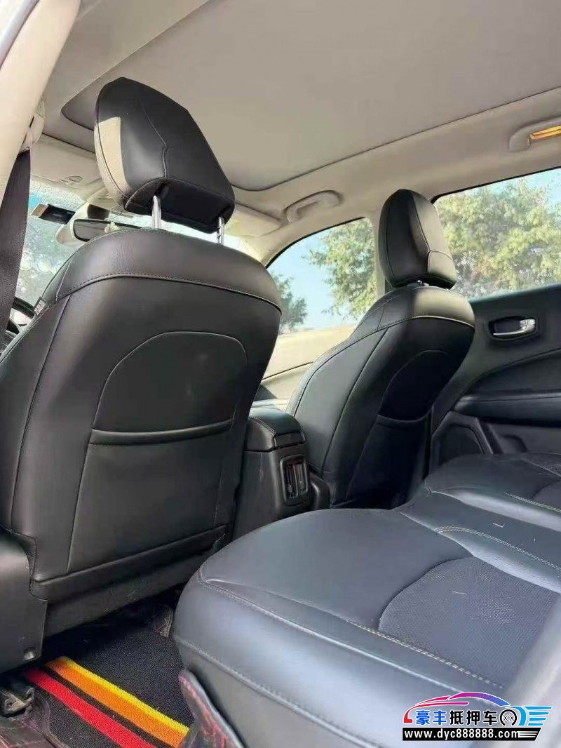 20年Jeep指南者轿车抵押车出售