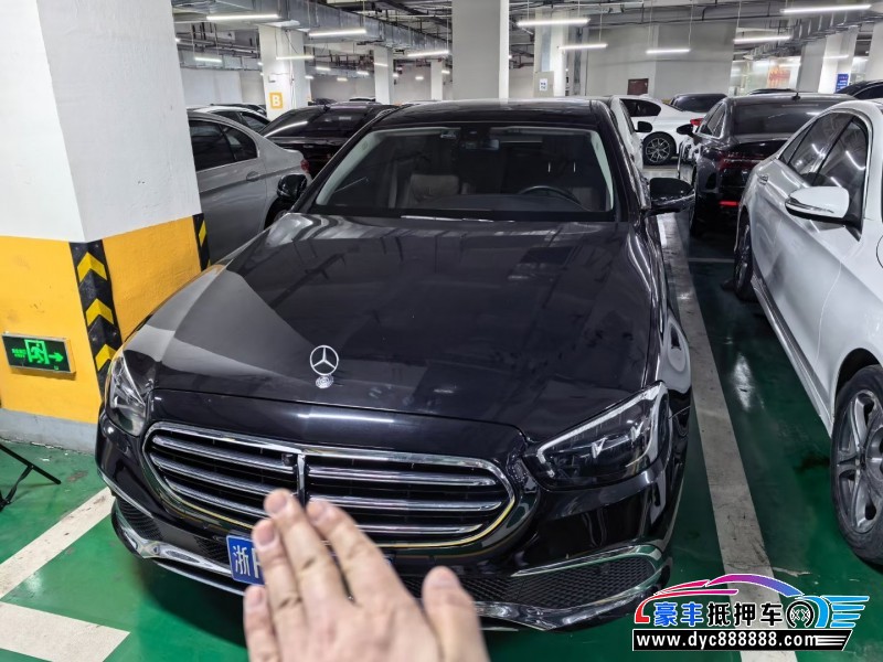 23年奔驰E轿车抵押车出售