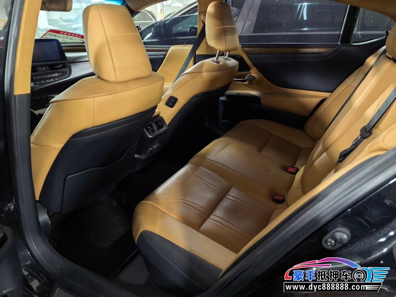 22年雷克萨斯ES轿车抵押车出售