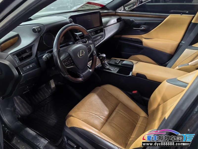 22年雷克萨斯ES轿车抵押车出售