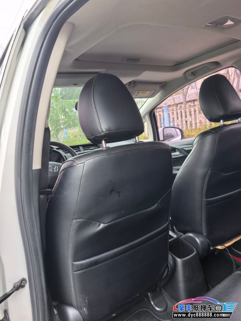 19年本田飞度轿车抵押车出售