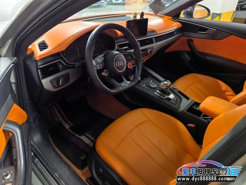 19年奥迪A4L轿车抵押车出售