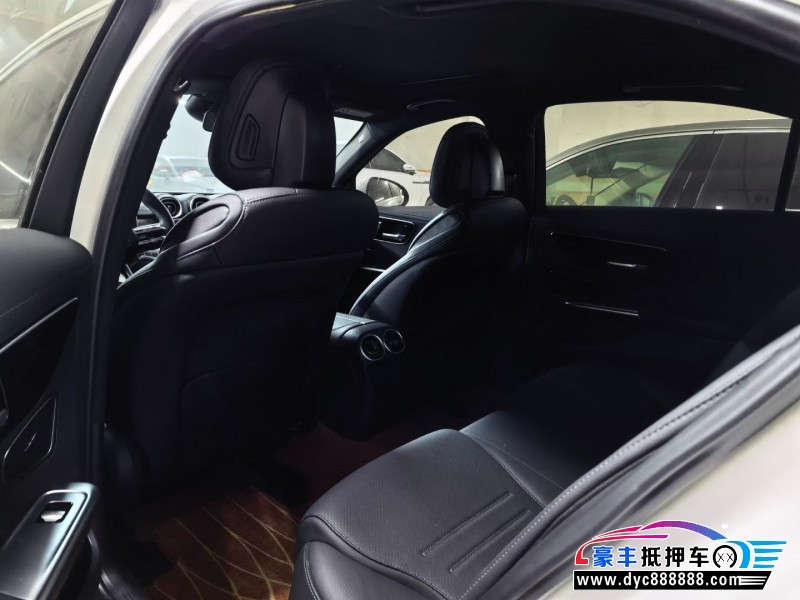 23年奔驰C轿车抵押车出售