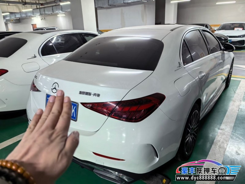 23年奔驰C轿车抵押车出售