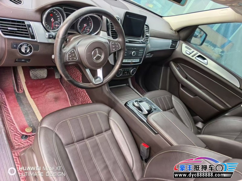 18年奔驰GLS轿车抵押车出售