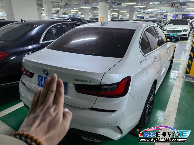 22年宝马3系轿车抵押车出售