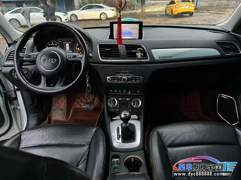 15年奥迪Q3轿车抵押车出售