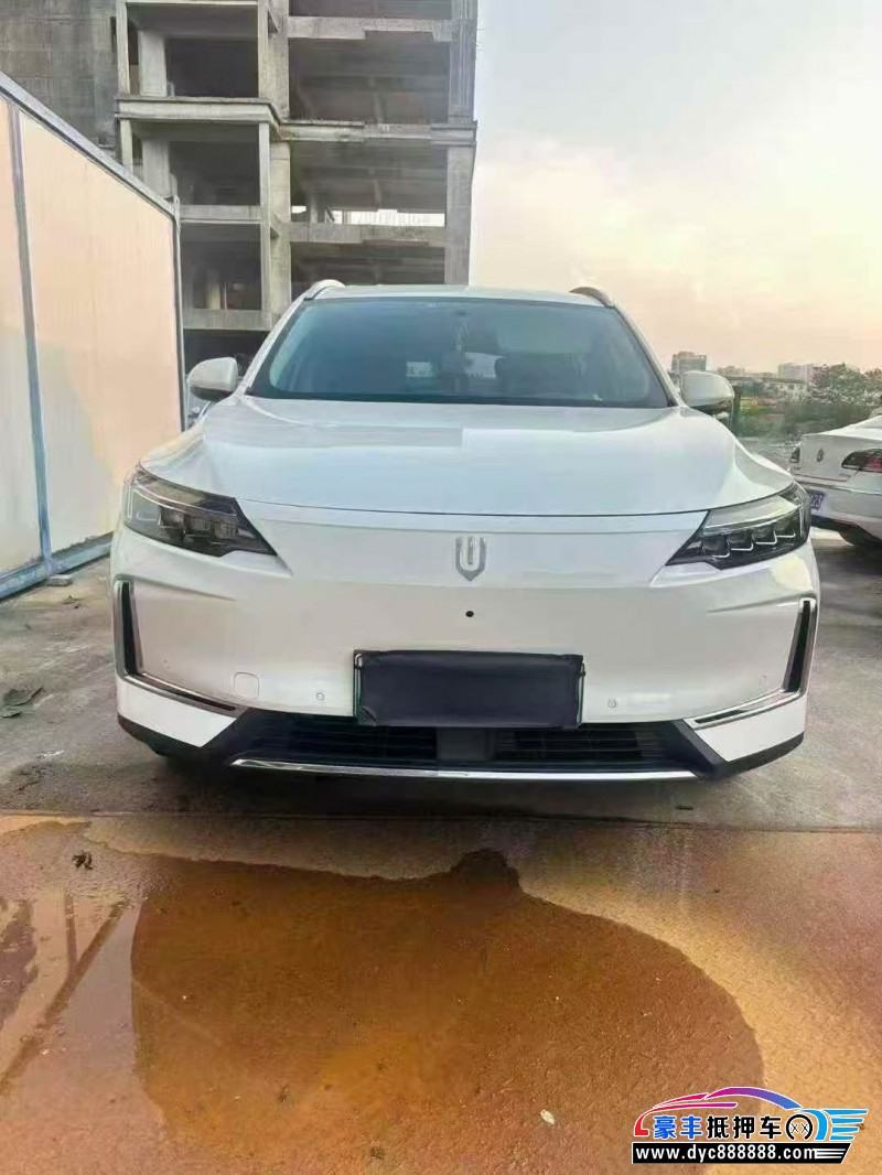 抵押车出售24年创维EV6轿车