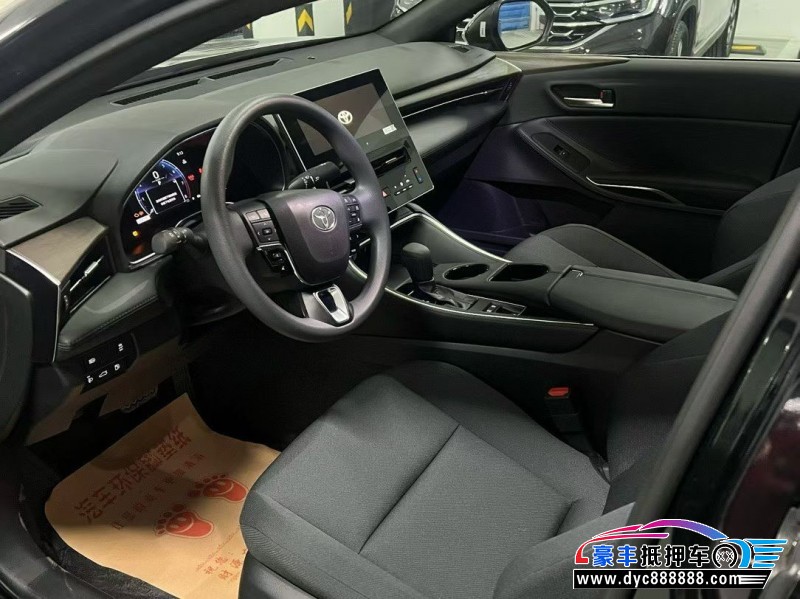 25年丰田亚洲龙轿车抵押车出售