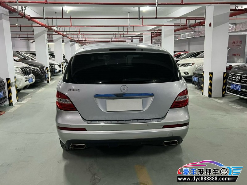 12年奔驰R轿车抵押车出售