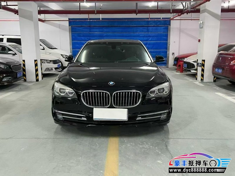 抵押车出售15年宝马7系轿车