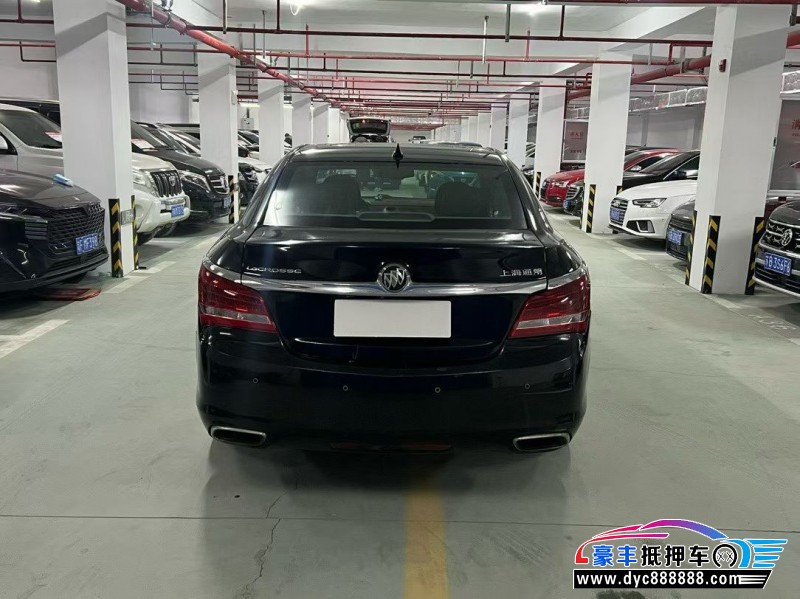 15年别克君越轿车抵押车出售