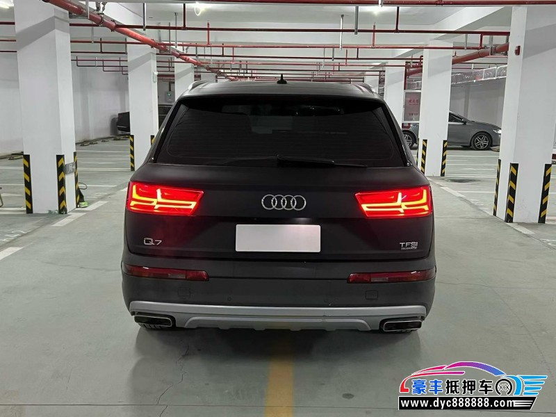 19年奥迪Q7轿车抵押车出售