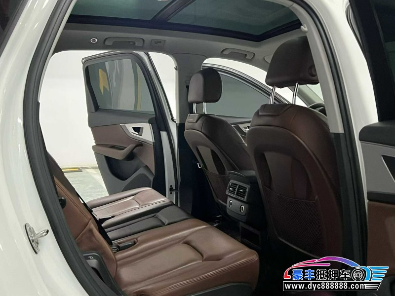 19年奥迪Q7轿车抵押车出售