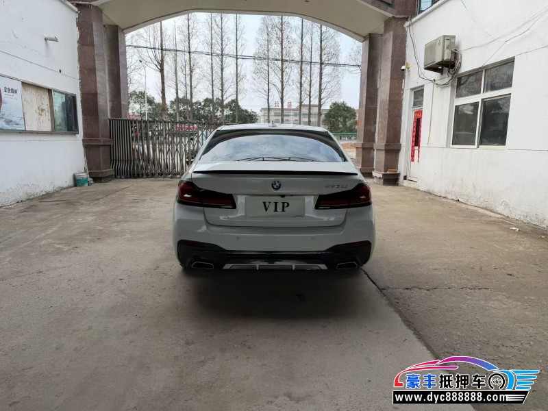 20年宝马5系轿车抵押车出售