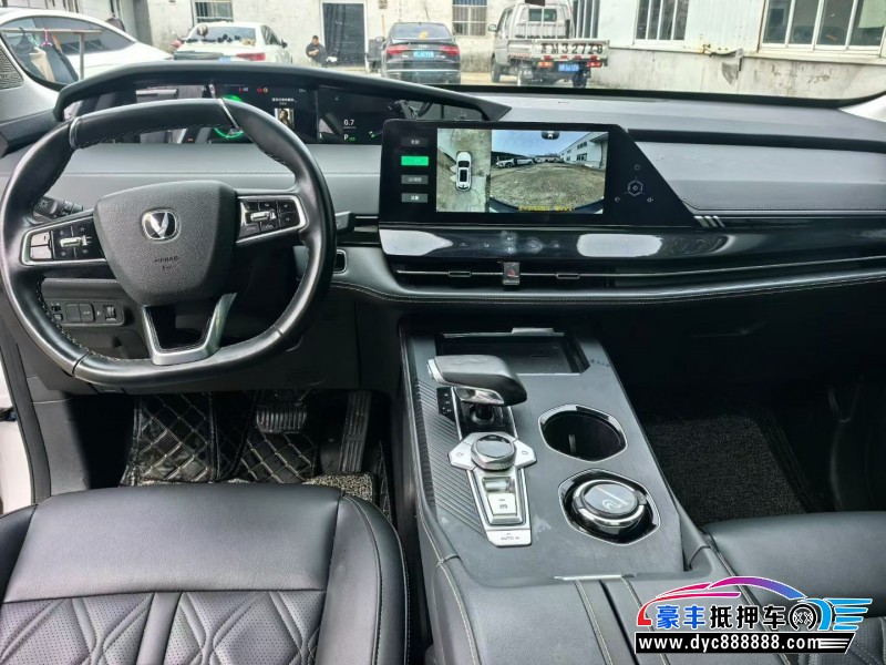 24年长安长安UNI轿车抵押车出售