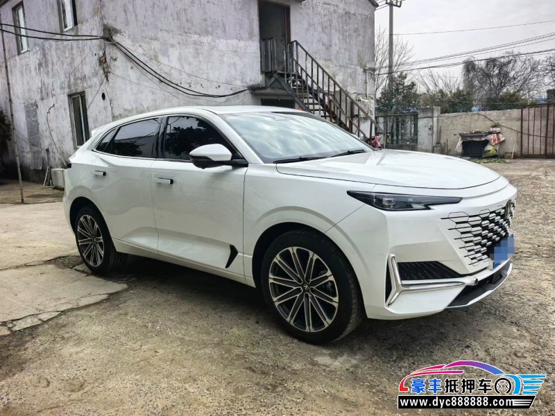 24年长安长安UNI轿车抵押车出售