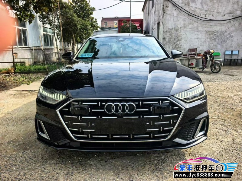 抵押车出售22年奥迪A7轿车