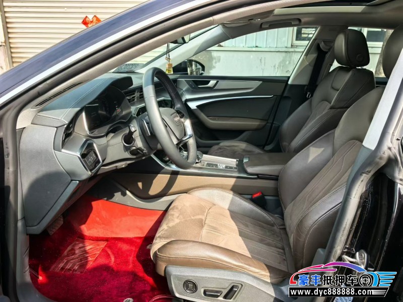 22年奥迪A7轿车抵押车出售