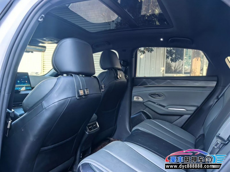 24年比亚迪秦轿车抵押车出售