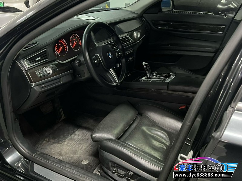 11年宝马7系轿车抵押车出售