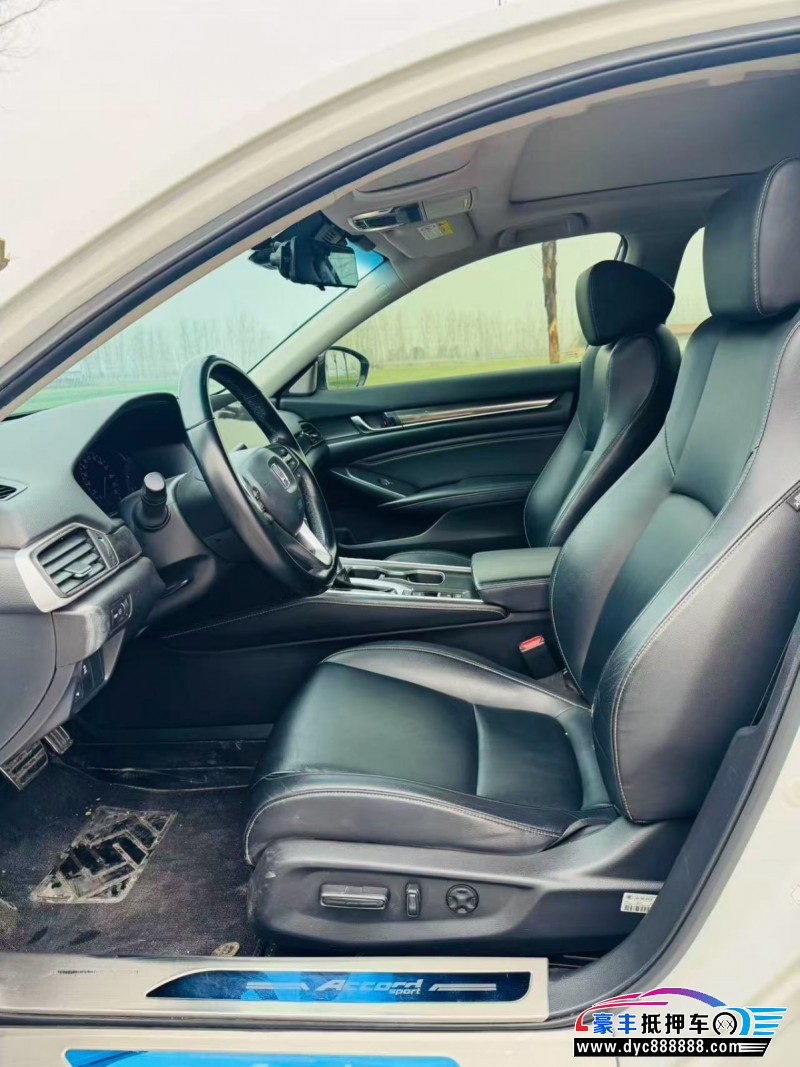 23年本田雅阁轿车抵押车出售