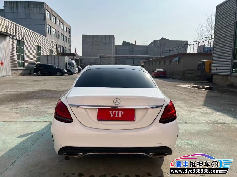 20年奔驰C轿车抵押车出售