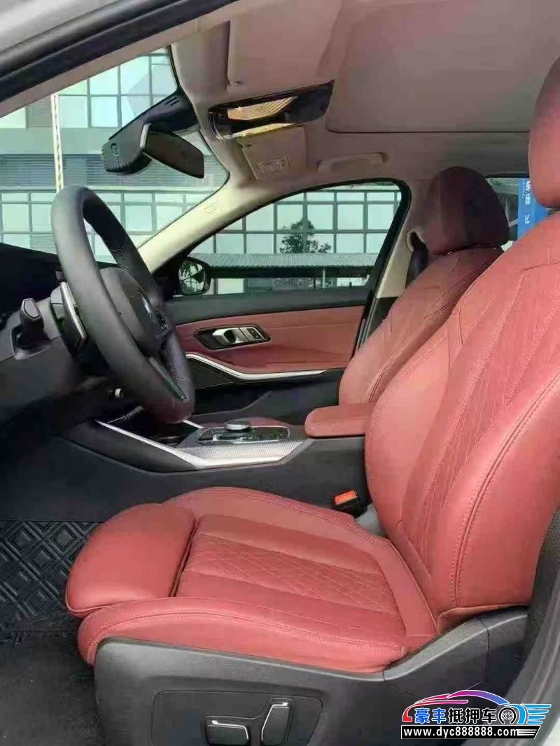 24年宝马3系轿车抵押车出售