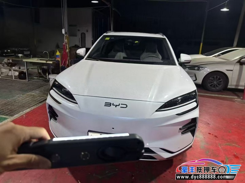 25年比亚迪宋轿车抵押车出售