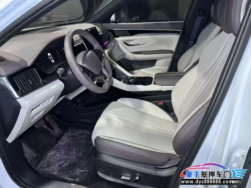 25年比亚迪宋轿车抵押车出售