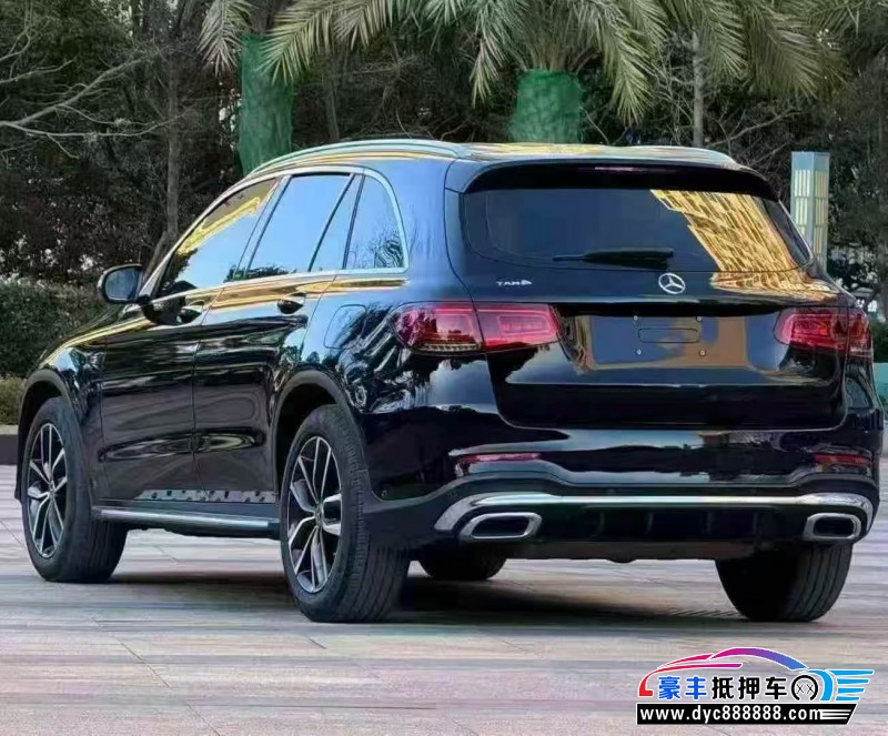 20年奔驰GLC轿车抵押车出售