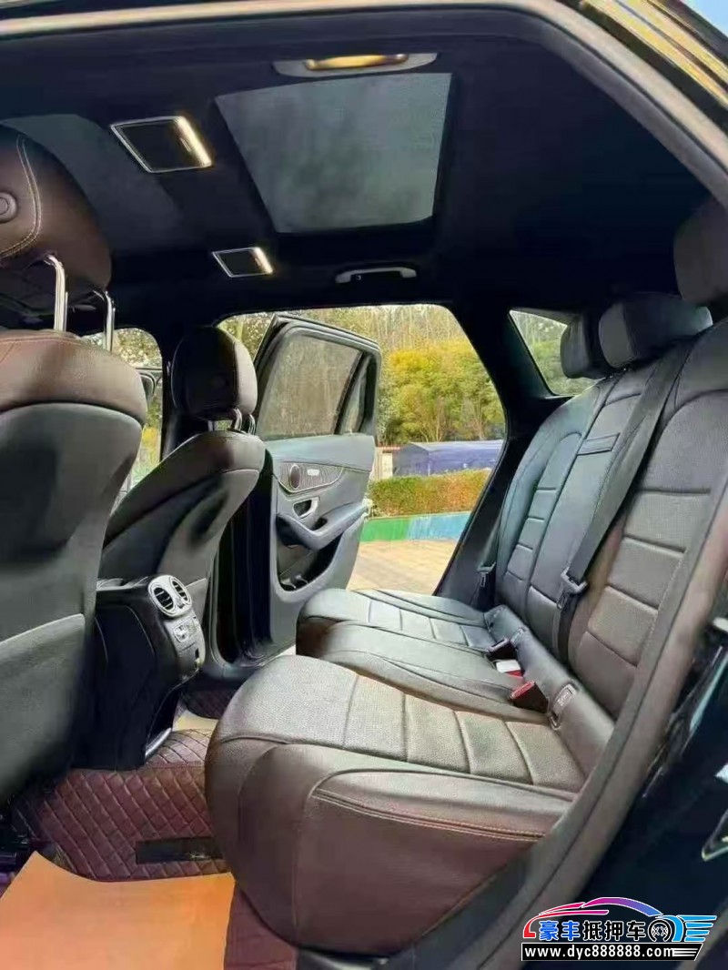 20年奔驰GLC轿车抵押车出售