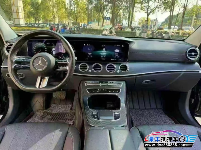 23年奔驰E轿车抵押车出售