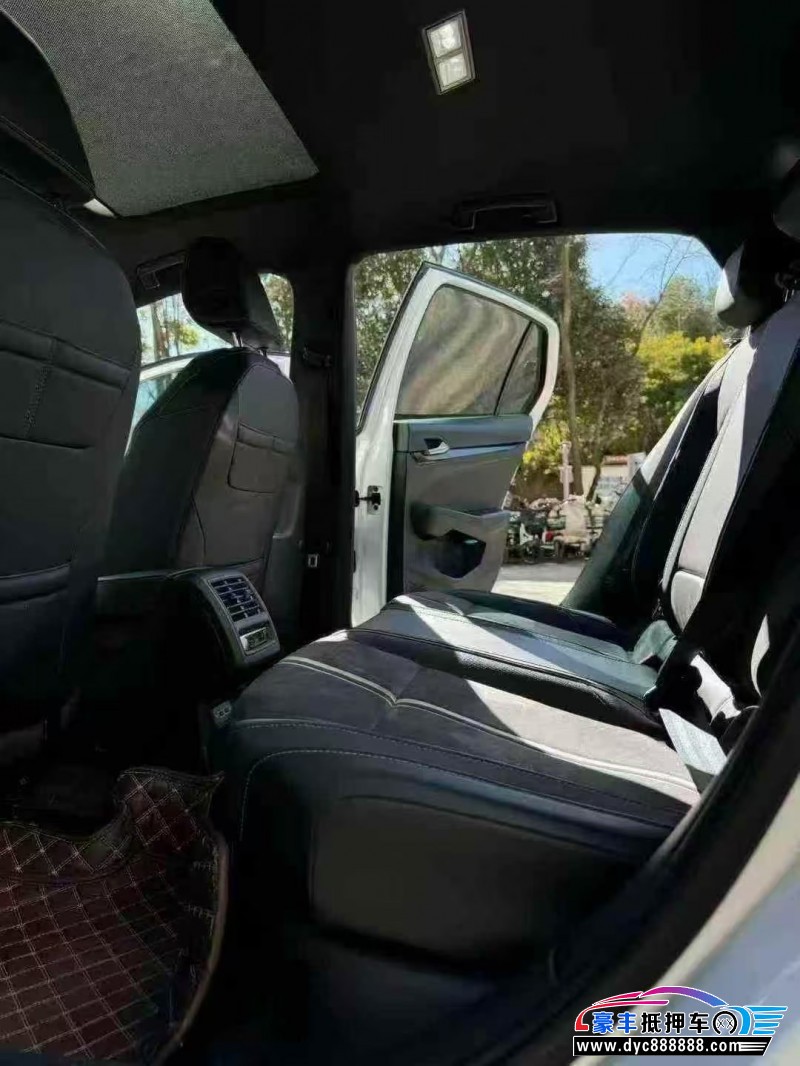 24年大众高尔夫轿车抵押车出售