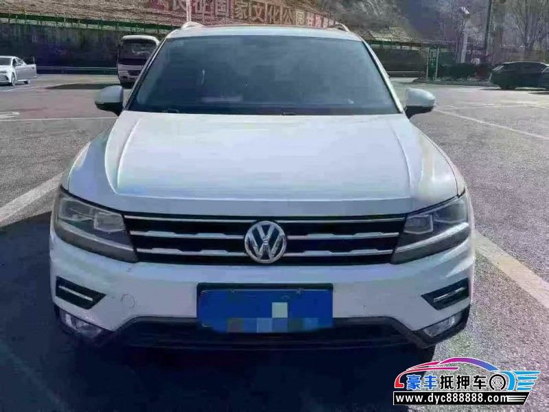 抵押车出售17年大众途观L轿车