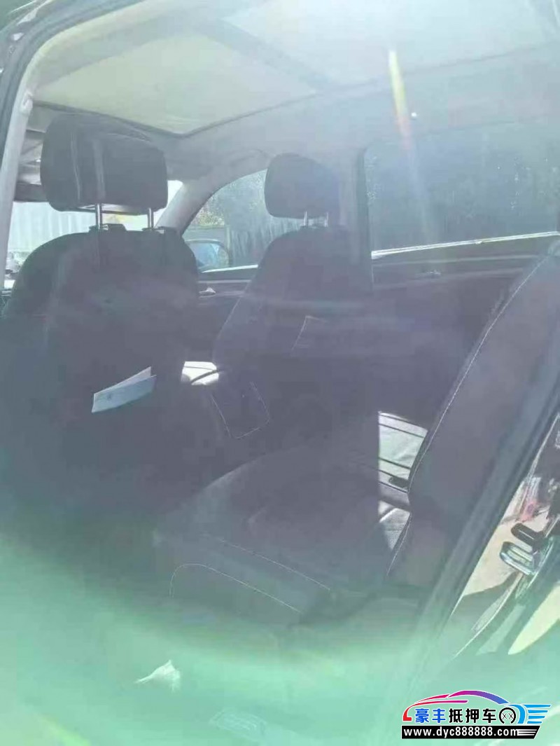 18年大众途昂轿车抵押车出售