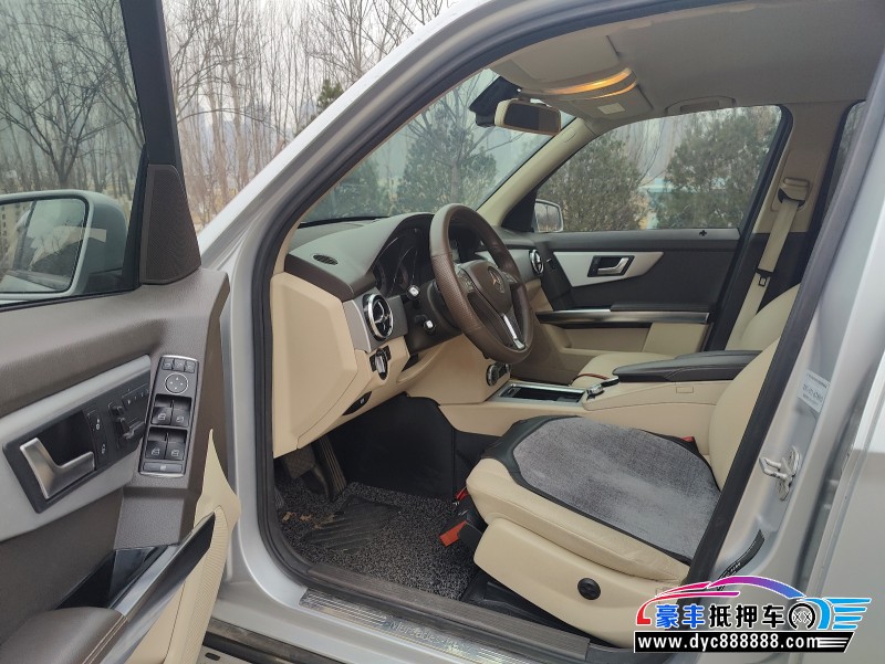 13年奔驰GLCSUV抵押车出售