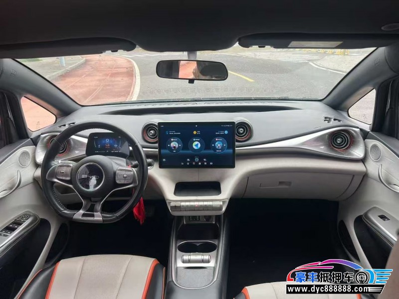 22年比亚迪海豚轿车抵押车出售